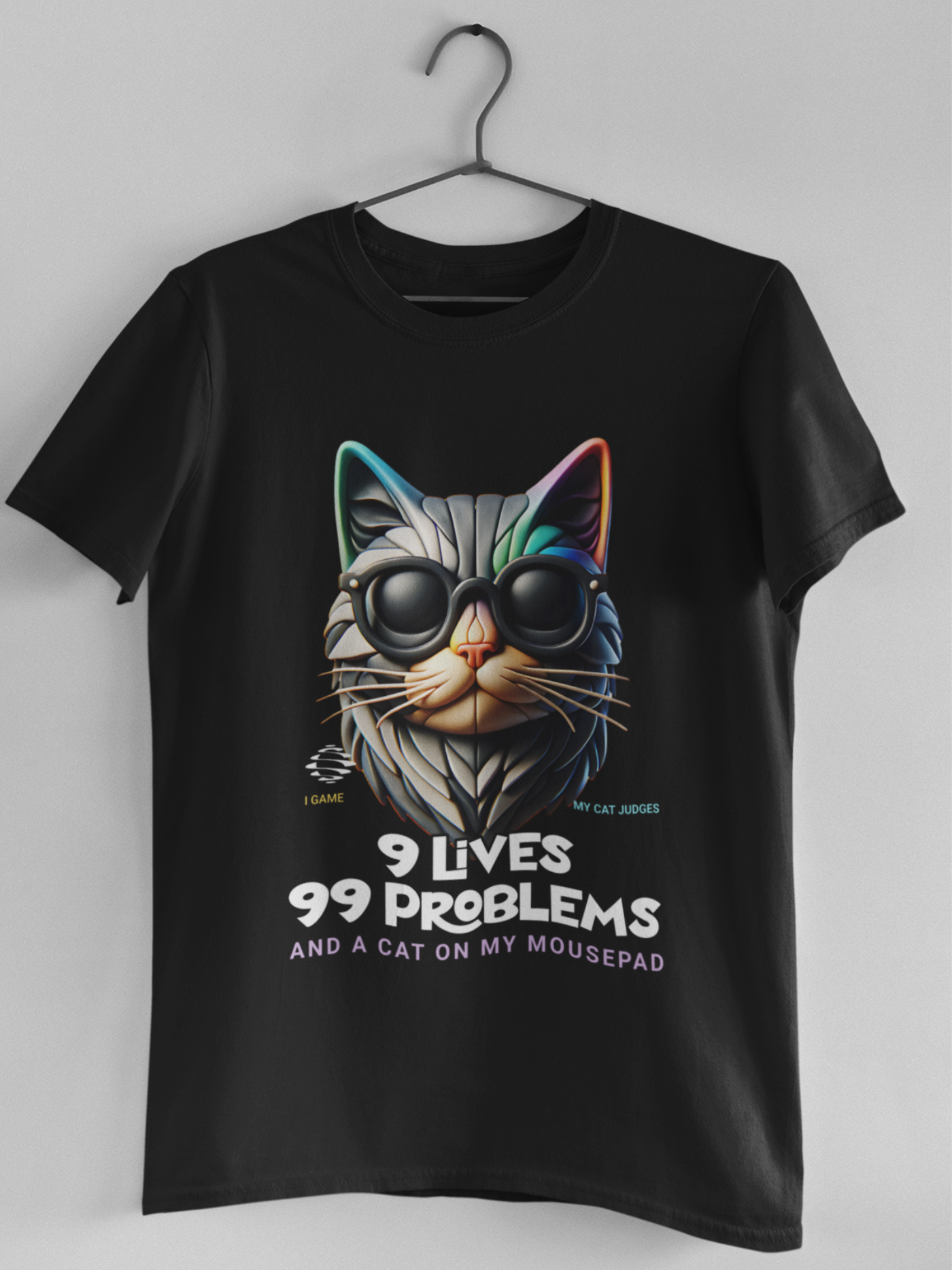 T-Shirt - 9 Lives