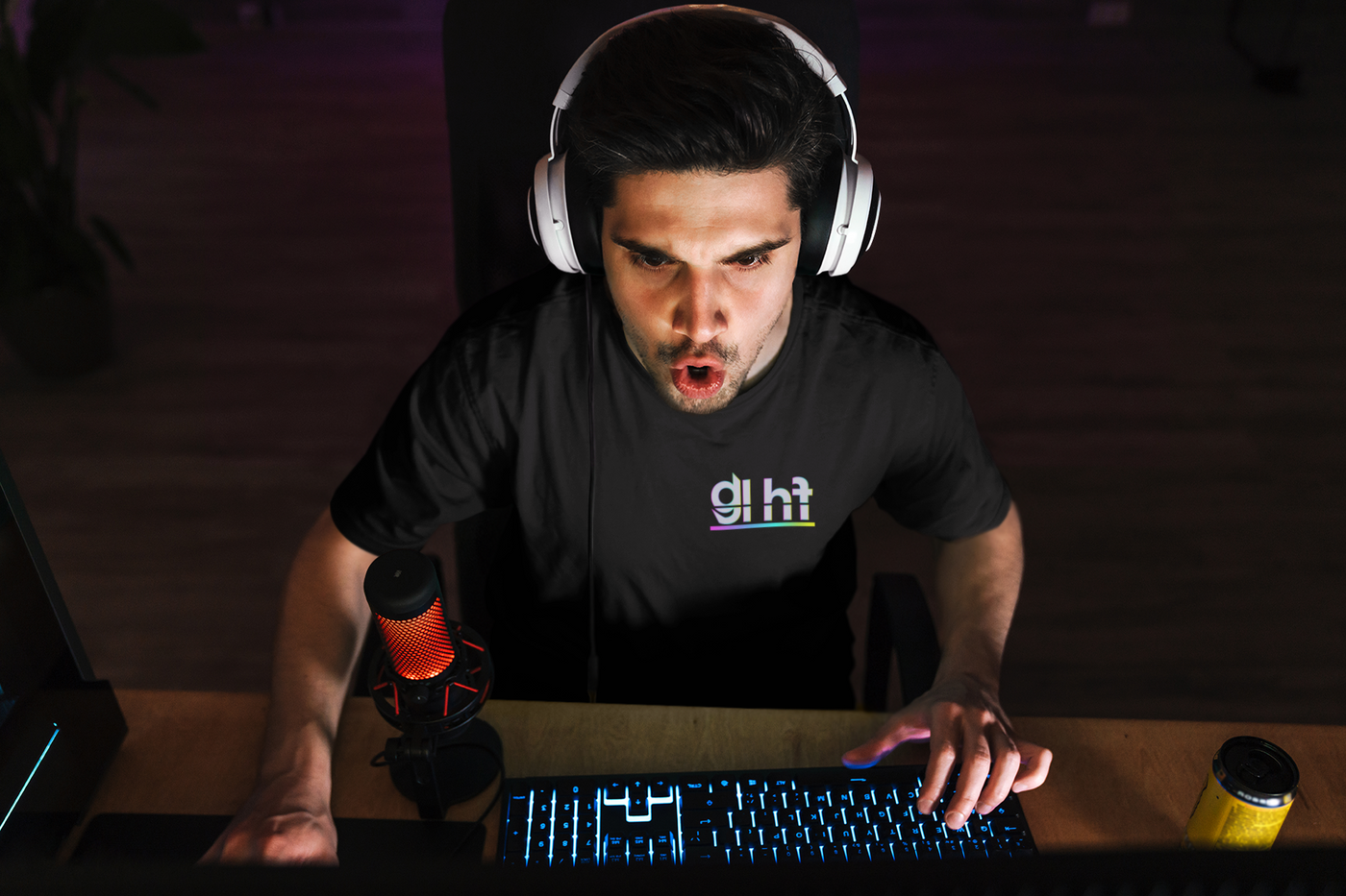T-Shirt - glhf
